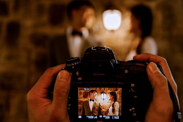 Photographe mariage prix : comment choisir au meilleur rapport qualité-prix